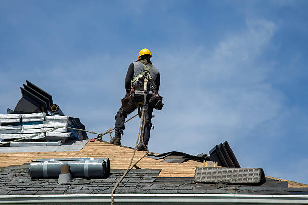 Professional Gutter Installation technician working in Mound, MN